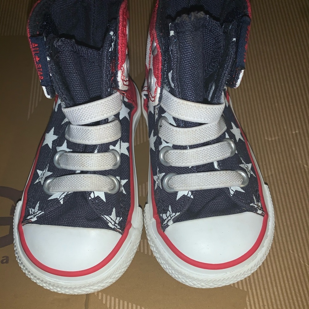 Kids converse